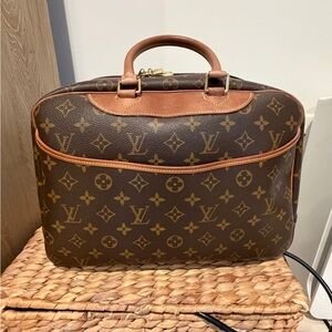 Vintage Louis Vuitton Deauville Monogram Top Handle bag